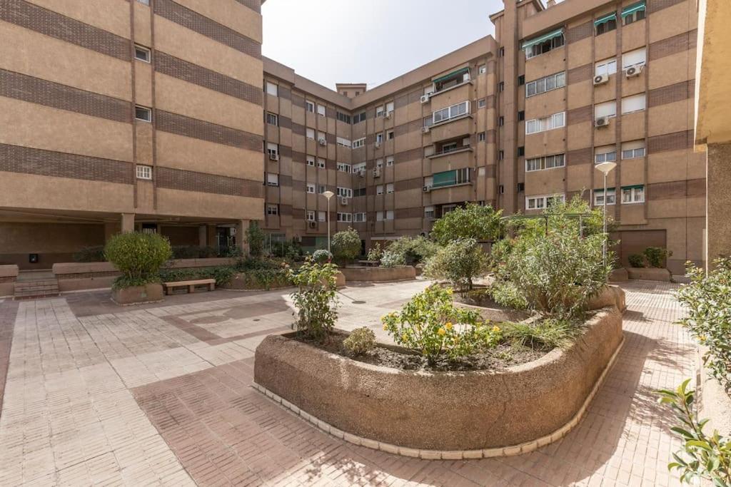 Neptuno Deluxe Apartment Гранада Екстериор снимка
