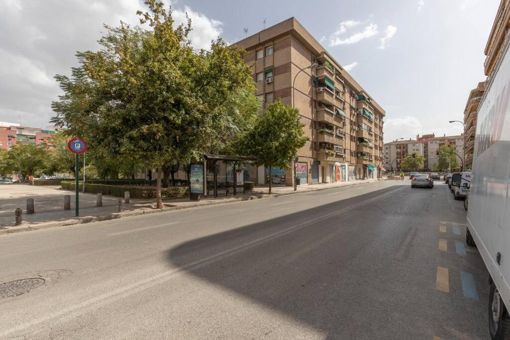Neptuno Deluxe Apartment Гранада Екстериор снимка