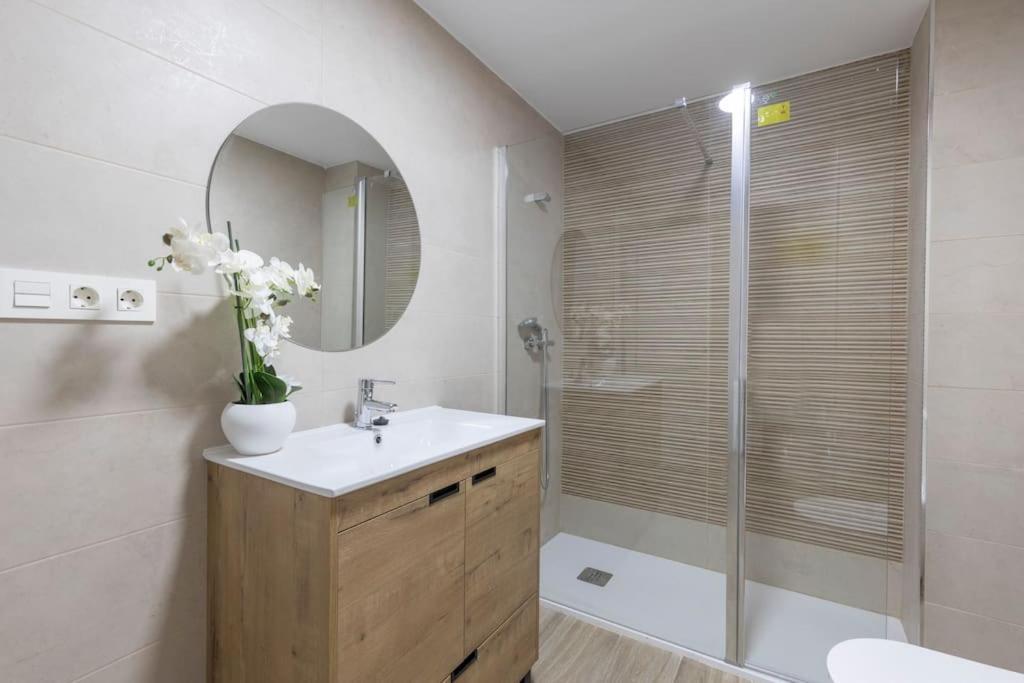 Neptuno Deluxe Apartment Гранада Екстериор снимка