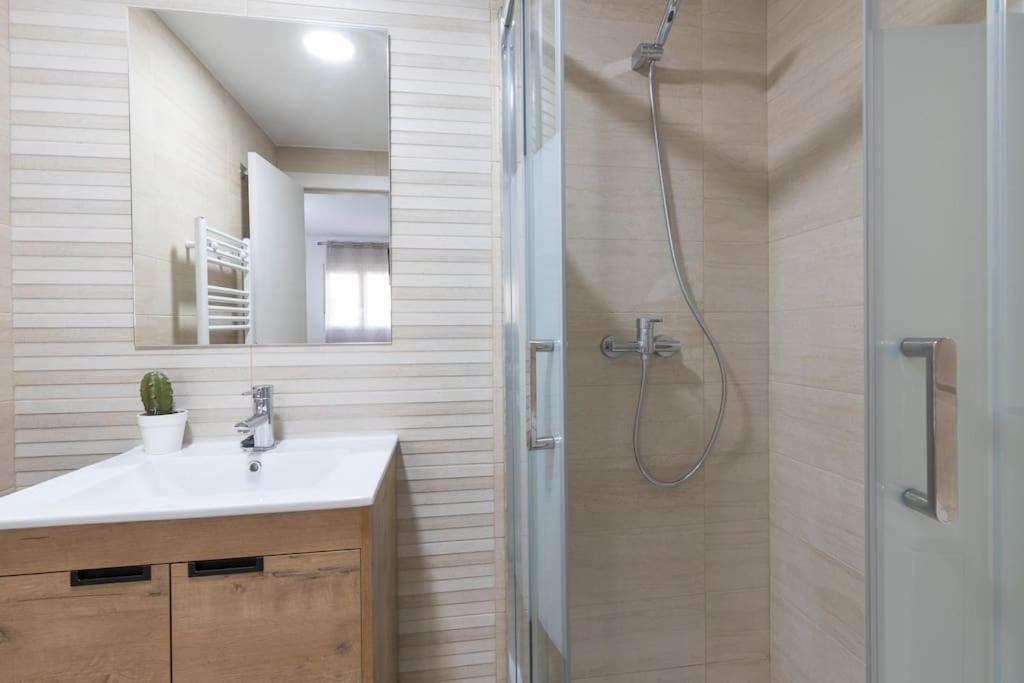 Neptuno Deluxe Apartment Гранада Екстериор снимка