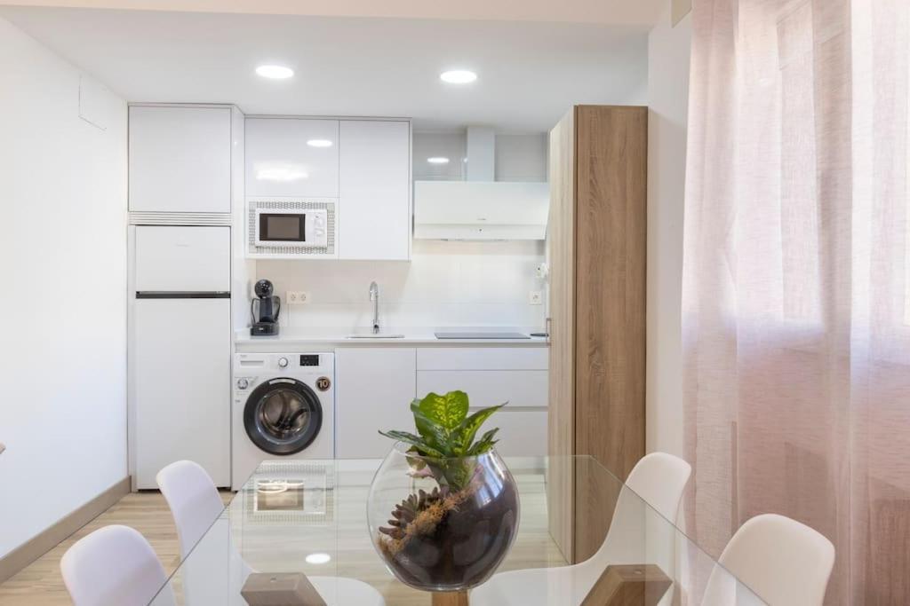 Neptuno Deluxe Apartment Гранада Екстериор снимка