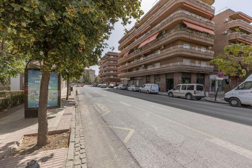 Neptuno Deluxe Apartment Гранада Екстериор снимка