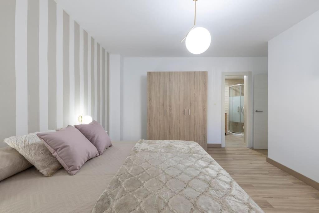 Neptuno Deluxe Apartment Гранада Екстериор снимка